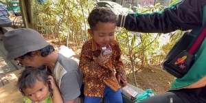 Kisah Pilu Seorang Anak yang Hidup di Gerobak Bersama Ayahnya, Pernah Hampir Dibunuh Orang