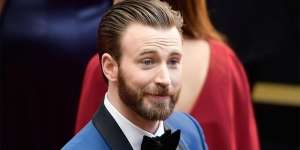 Foto Mr. P yang Gak Sengaja Diunggah Viral, Chris Evans Gunakan Perhatian Publik untuk Hal Ini!