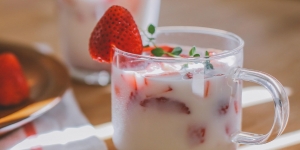 Cara Membuat Korean Berry Milk yang Lagi Viral, Cukup Gunakan 4 Bahan Aja!