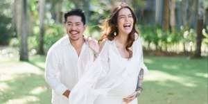 8 Potret Babymoon Sheila Marcia, Pamerkan Perut Membesar dan Juga Tato Cantik di Tubuhnya