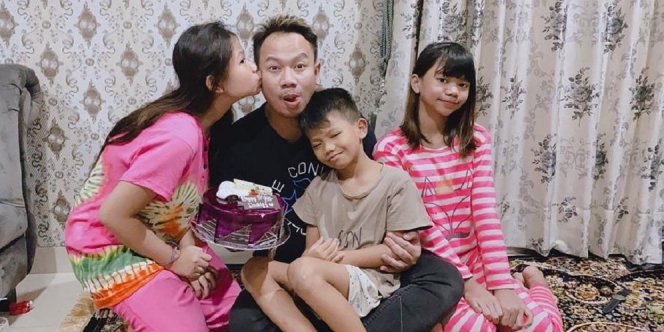 Gak Sempat Pamit, Reaksi Anak-Anak Vicky Prasetyo Saat Tahu Dirinya Masuk Penjara Bikin Haru!