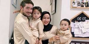 Miliki Dua Buah Hati, Potret Anak Aryani Fitriana dan Donny Michael Ini Lucu dan Gemesin!