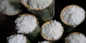 Garam Bambu Korea, Bahan Makanan Kaya Mineral yang Proses Pembuatannya Memakan Waktu Hingga 3 Tahun!