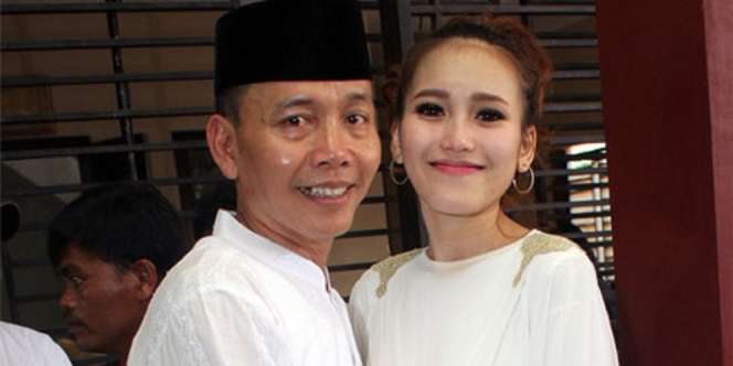 Resmi Pensiun dari PNS, Ternyata Ini Jabatan Ayah Ayu Ting Ting