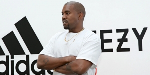 Ada-Ada Aja, Kanye West Sebut Akan Pakai Sepatu Nike Seterusnya Jika Adidas Tak Lakukan Ini