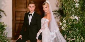 Rayakan Anniversary, Justin Bieber Tuliskan Pesan Romantis untuk Hailey