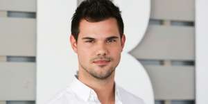 Bergaya Kontemporer, Ini Potret Rumah Baru Taylor Lautner Pemeran Jacob Black di Film Twilight