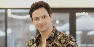 Jadi Suami Jahat di Sinetron Perempuan Pilihan, Ini 7 Potret Ganteng Lucky Perdana, Bikin Melting!