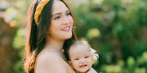 Baby Claire Anak Shandy Aulia Makan Durian dan Bikin Netizen Debat, Sebenarnya Aman Gak sih?