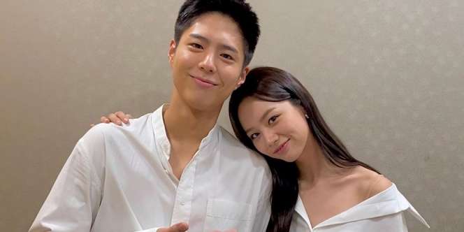 Ketemu Lagi di Drama Record of Youth, Yuk Nostalgia 10 Potret Mesra Hyeri dan Park Bo Gum!