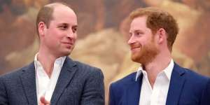 Digosipkan Gak Akur, Pangeran William Iri pada Pangeran Harry?