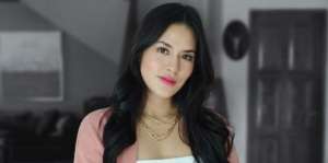 Sering Gendong Anak Saat kerja, Raissa Akui Tulangnya Gak Sehat!