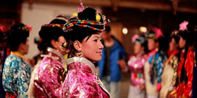 Suku Mosuo, Kerajaan Wanita di Mana Derajat Pria Lebih Rendah Daripada Perempuan