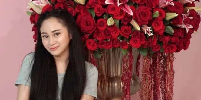 Viral Video Pamer Kemewahannya di Medsos, Selebgram Denise Chariesta Beri Klarifikasi