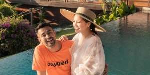 Bikin Iri, Ini 10 Potret Nagita Slavina dan Raffi Ahmad yang Berkuda Pas Sunset!