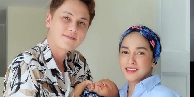 Andhika Pratama Bandingkan Foto Dirinya Saat Kecil dengan Anak Bungsunya, Mirip Gak sih?