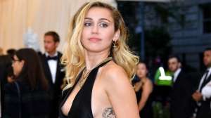 Lirik Lagu Prisoner - Miley Cyrus Feat Dua Lipa