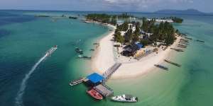 Jalan-Jalan ke Pulau Bokori, Surga Dunia dari Sulawesi Tenggara