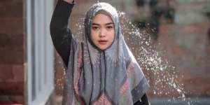 Gagal Menikah dengan Reza Surya, Ria Ricis Ketahuan Lagi Berduaan Bareng Seorang Pria!