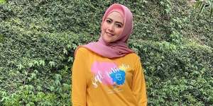 Gara-Gara Pakai Celana Ketat, Instagram Meggy Wulandari Panen Kritikan Netizen
