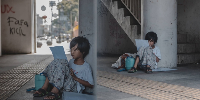 Momen Seorang Anak Pemulung, Semangat Kerjakan Soal Ujian Sekolah di Jalanan Bandung