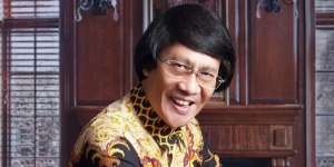 Momen Langka Kak Seto Tampil dengan Rambut Acak-acakan, Buktikan Diri Tak Pakai Wig