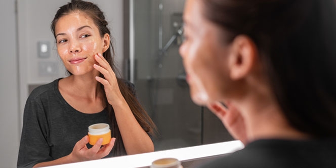 Jangan Dibuang Dulu, Skincare yang Tak Cocok Bisa Kamu Manfaatkan Untuk Ini Lho