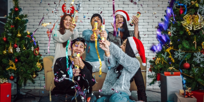 Liburan Senang Kantong Aman, Yuk Intip Tips Anti Bokek saat Hari Natal dan Tahun Baru!