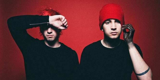 Lirik Lagu Christmas Save The Year - Twenty One Pilots