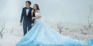 Penuh Perjuangan, 8 Potret Prewedding Caesar Hito dan Felicya Angelista Bak Princess di Kawah Putih