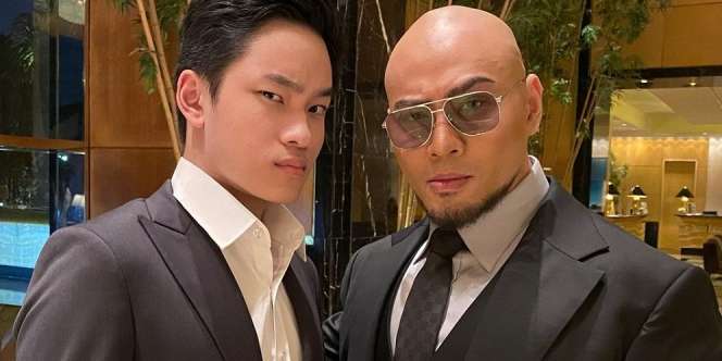 Terkenal Punya Sifat Keras, Deddy Corbuzier Sampaikan Pesan Haru untuk Azka