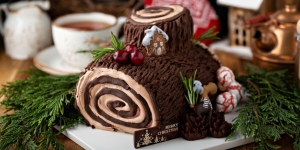 Mengenal Yule Log, Kue Legendaris khas Natal yang Berbentuk Batang Kayu