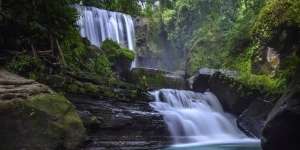 Menilik Air Terjun Sarang Burung, Si Tingkat Tujuh yang Menggoda di Sulawesi Selatan