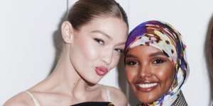 Gigi Hadid Dukung Model Halima Aden Pensiun Demi Agama