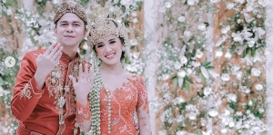 7 Fakta Pernikahan Handika Pratama dan Rosiana Dewi, Dibanjiri Emas!