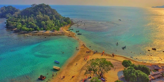 Mengeksplor Pesona Pulau Mengkudu, Surga Bahari di Lampung Selatan