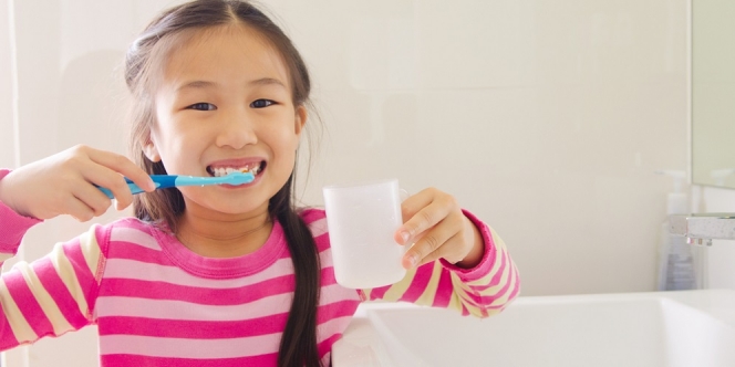 Apa sih Pentingnya Menggosok Gigi di Malam Hari Bagi Anak?