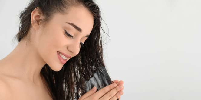 5 Rekomendasi Conditioner untuk Perawatan Rambut Kering, Dipercaya Bisa Bikin Sehat dan Lembut loh!