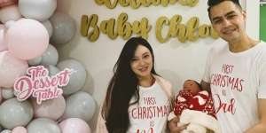 7 Potret Newborn Baby Chloe, Putri Asmirandah dan Jonas Rivanno yang Semakin Cantik