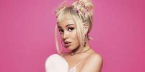 Lirik Lagu Best Friend - Saweetie feat Doja Cat