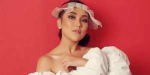 Cantik Natural, Ayu Ting Ting Akan Lakukan Operasi Plastik?