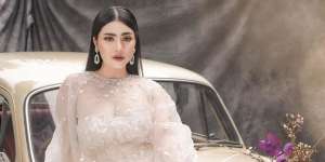 10 Potret Cantik Penuh Pesona Felicya Angelista Mengenakan Gaun Glamour yang Memukau