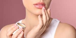 Intip Beragam Manfaat Lip Balm untuk Kecantikan, Gak Cuma Buat Bibir loh!