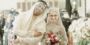 8 Potret Kejutan Anniversary Pernikahan Anang Hermansyah dan Ashanty ke-10 Tahun, Makin Mesra!
