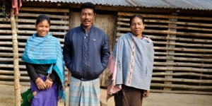 Terdengar Tabu, Negara Ini Punya Tradisi Berbagi Suami Antara Ibu dan Anak Perempuannya