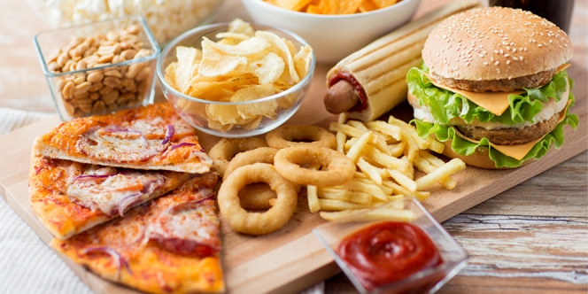 6 Makanan Penyebab Kolesterol Tinggi, Walaupun Enak Tapi Berbahaya lho!