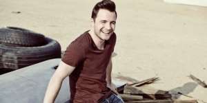 Lirik Lagu Beautiful in White - Shane Filan