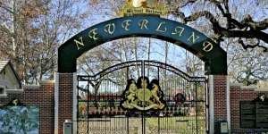 Properti 'Neverland' Michael Jackson Dijual dengan Harga Rendah