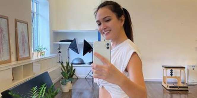 Pamer Body Goals, Perut Rata Shandy Aulia Sukses Bikin Netizen Iri