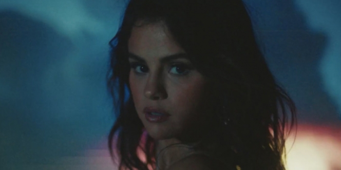 Lirik Lagu Baila Conmigo - Selena Gomez feat. Rauw Alejandro